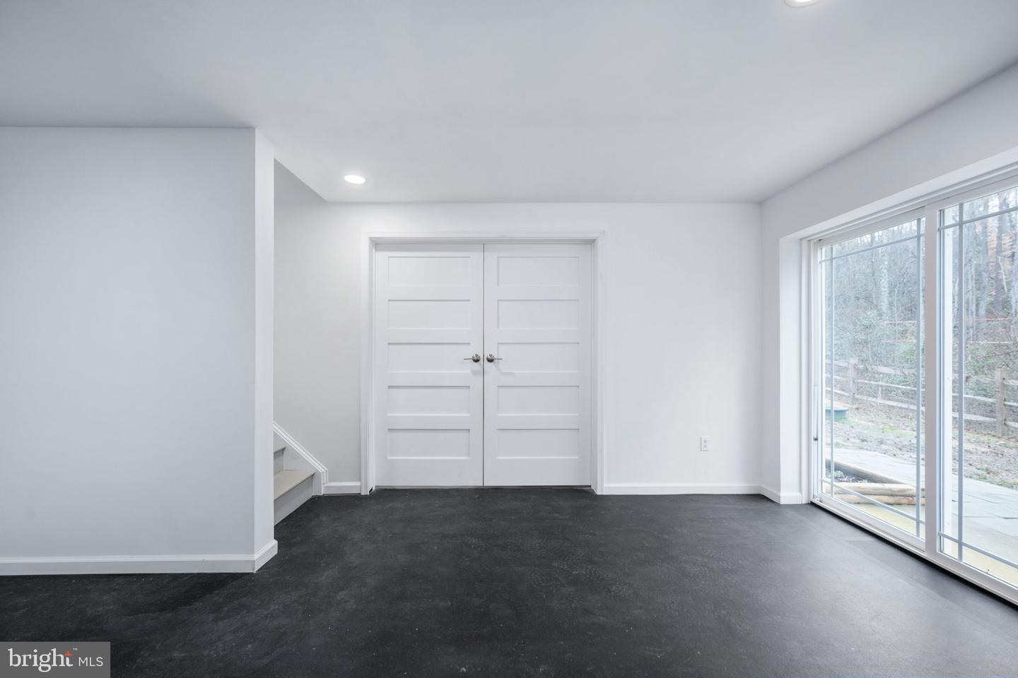 794 WHITE OAK RD, FREDERICKSBURG, Virginia 22405, 4 Bedrooms Bedrooms, 8 Rooms Rooms,3 BathroomsBathrooms,Residential,For sale,794 WHITE OAK RD,VAST2046366 MLS # VAST2046366