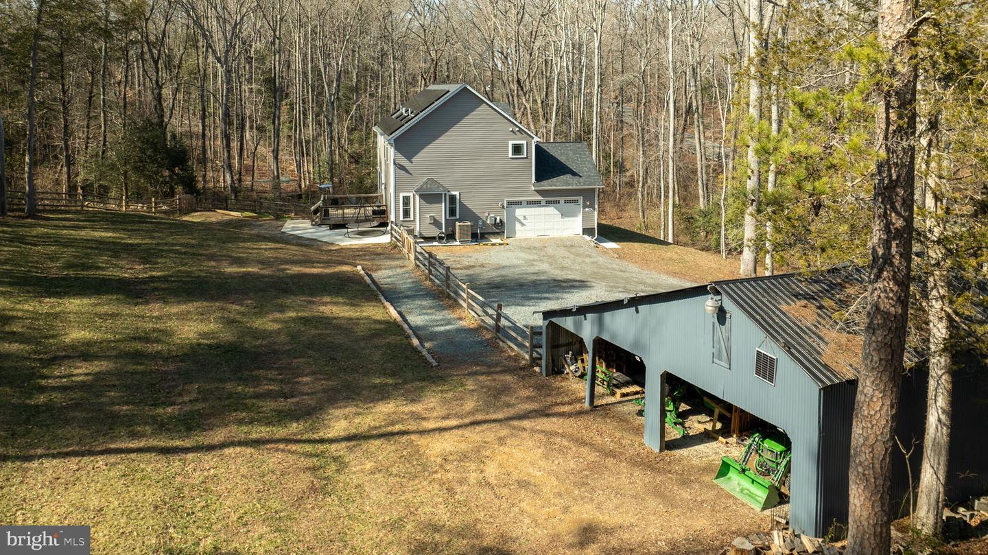 794 WHITE OAK RD, FREDERICKSBURG, Virginia 22405, 4 Bedrooms Bedrooms, 8 Rooms Rooms,3 BathroomsBathrooms,Residential,For sale,794 WHITE OAK RD,VAST2046366 MLS # VAST2046366