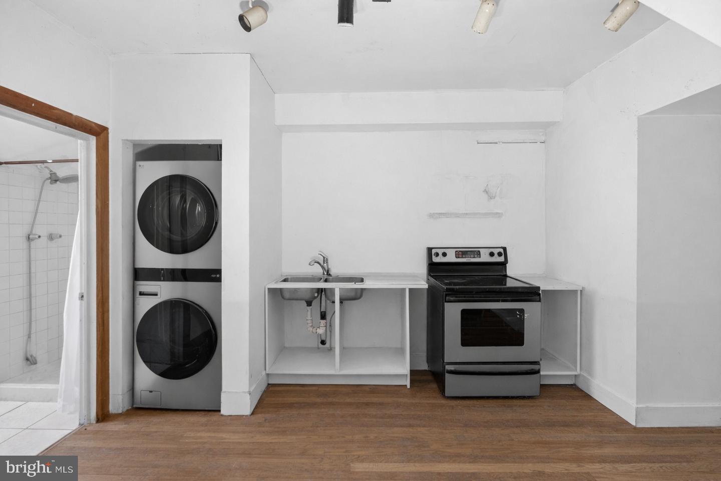 916 BLAGDEN ALY NW, WASHINGTON, District Of Columbia 20001, 1 Bedroom Bedrooms, ,1 BathroomBathrooms,Residential,For sale,916 BLAGDEN ALY NW,DCDC2247410 MLS # DCDC2247410