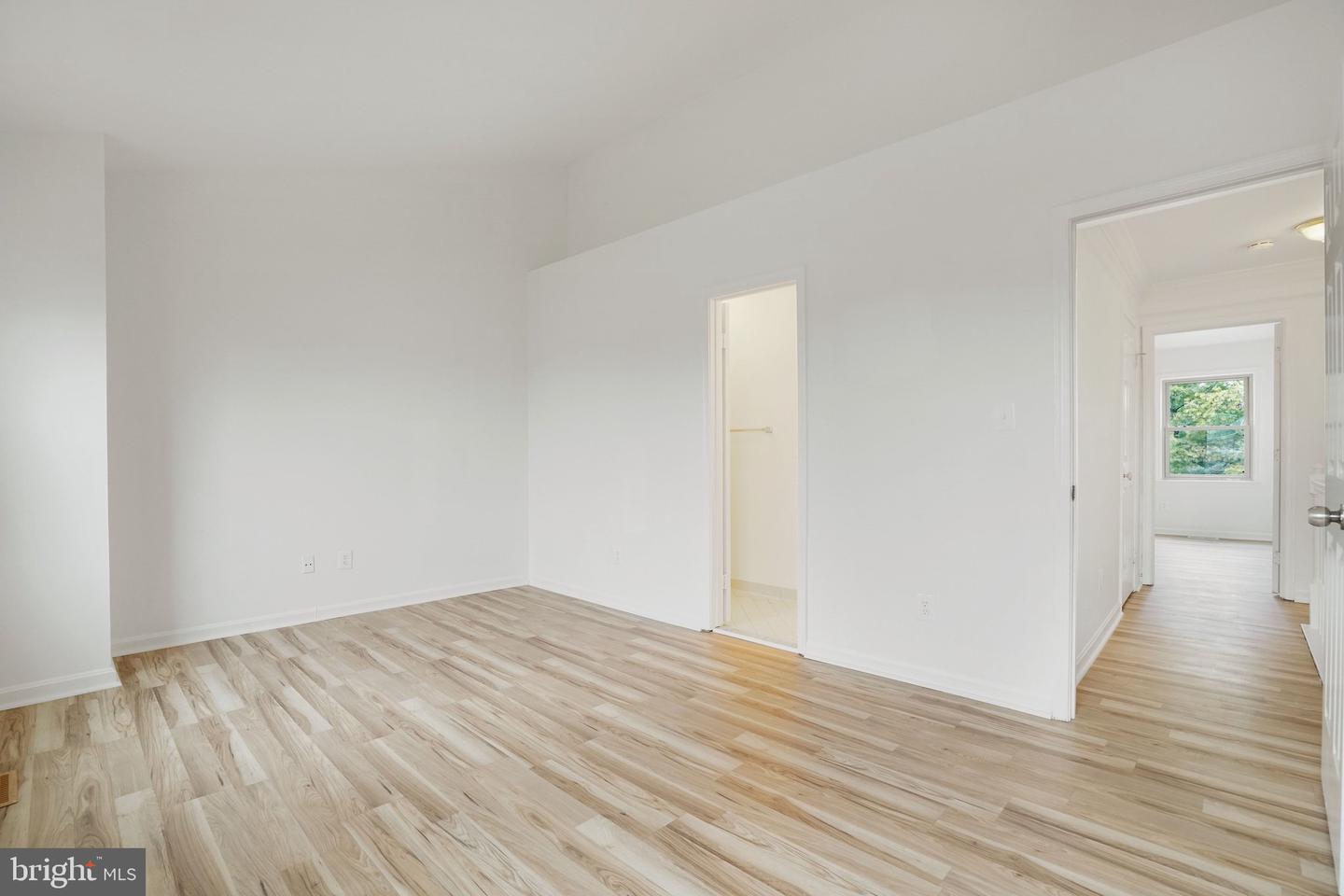 3733 ROXBURY LN, ALEXANDRIA, Virginia 22309, 2 Bedrooms Bedrooms, ,3 BathroomsBathrooms,Residential,For sale,3733 ROXBURY LN,VAFX2292382 MLS # VAFX2292382