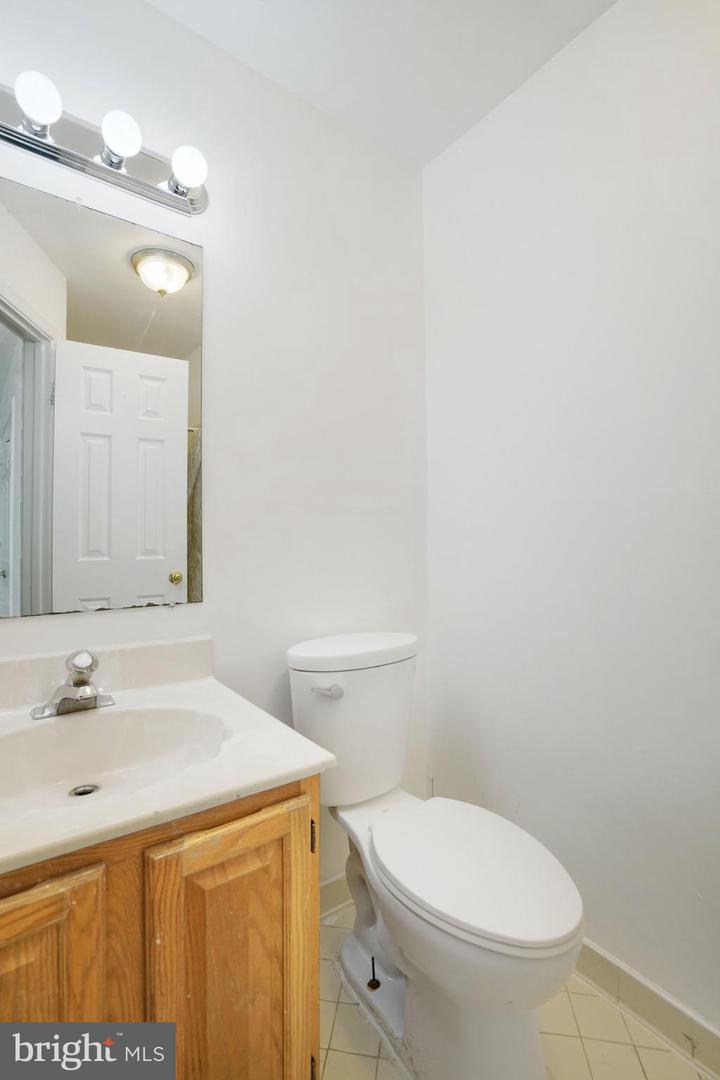 3733 ROXBURY LN, ALEXANDRIA, Virginia 22309, 2 Bedrooms Bedrooms, ,3 BathroomsBathrooms,Residential,For sale,3733 ROXBURY LN,VAFX2292382 MLS # VAFX2292382