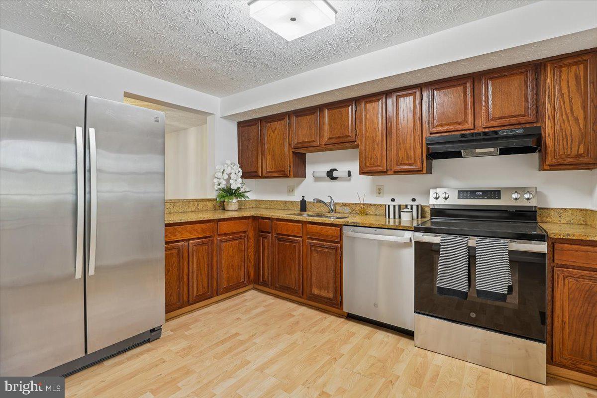 10921 HARPERS SQUARE CT, RESTON, Virginia 20191, 3 Bedrooms Bedrooms, ,2 BathroomsBathrooms,Residential,For sale,10921 HARPERS SQUARE CT,VAFX2292466 MLS # VAFX2292466