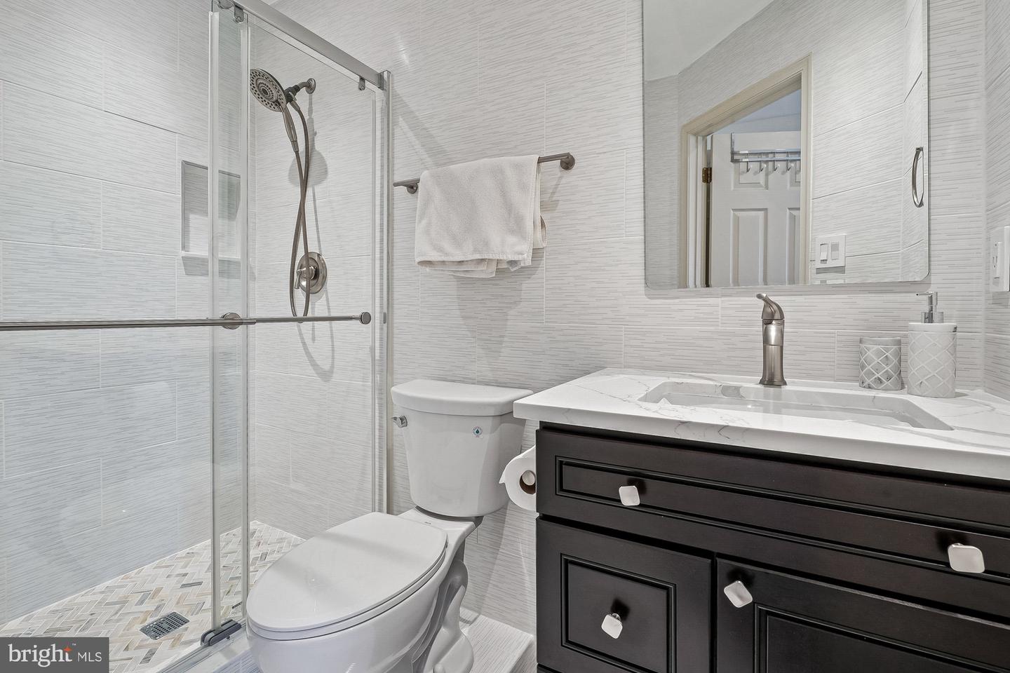 13303 REGAL CREST DR, CLIFTON, Virginia 20124, 4 Bedrooms Bedrooms, ,4 BathroomsBathrooms,Residential,For sale,13303 REGAL CREST DR,VAFX2292468 MLS # VAFX2292468