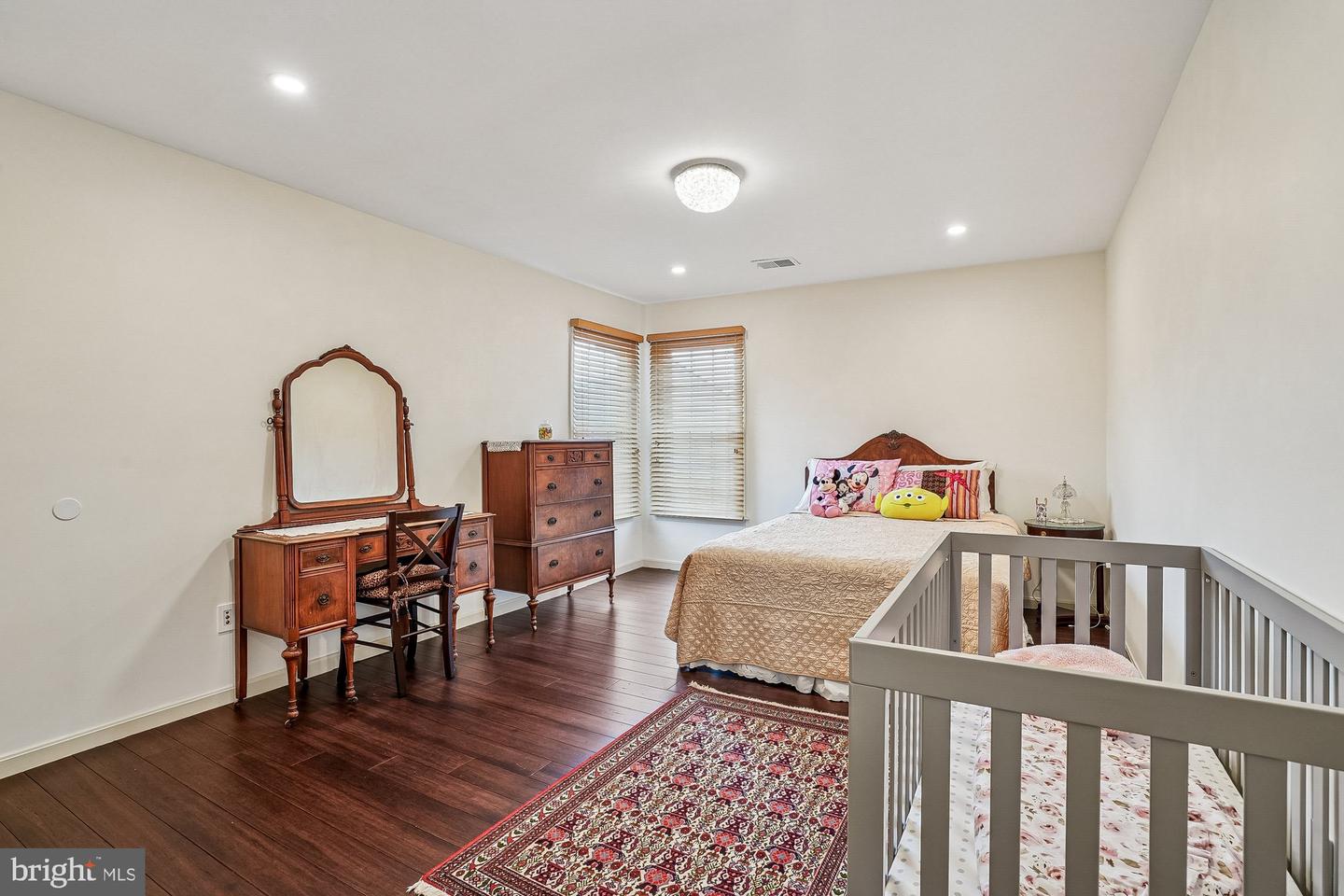 13303 REGAL CREST DR, CLIFTON, Virginia 20124, 4 Bedrooms Bedrooms, ,4 BathroomsBathrooms,Residential,For sale,13303 REGAL CREST DR,VAFX2292468 MLS # VAFX2292468