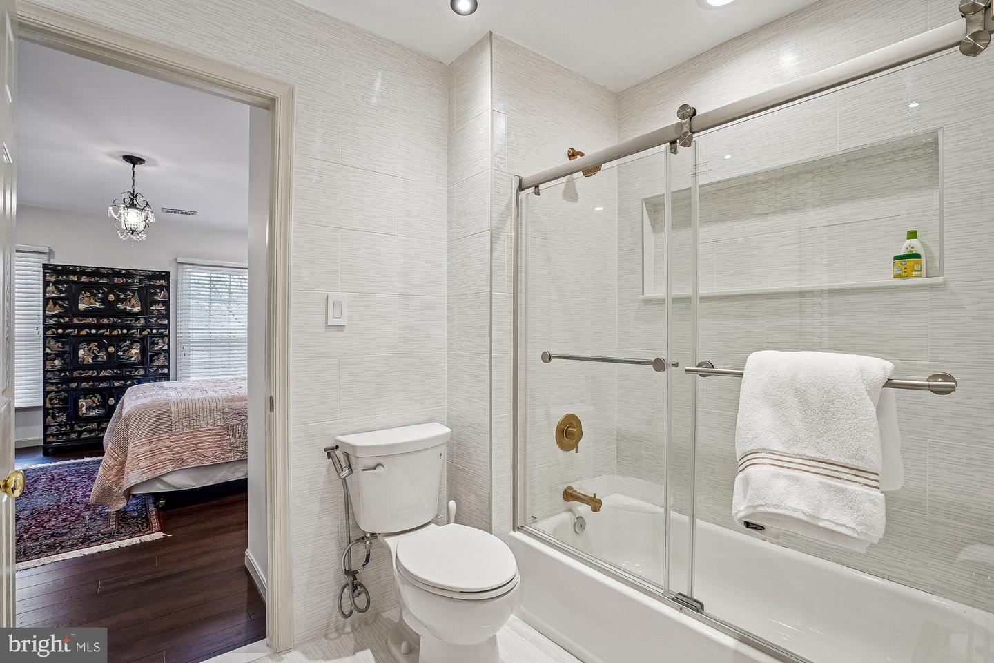 13303 REGAL CREST DR, CLIFTON, Virginia 20124, 4 Bedrooms Bedrooms, ,4 BathroomsBathrooms,Residential,For sale,13303 REGAL CREST DR,VAFX2292468 MLS # VAFX2292468