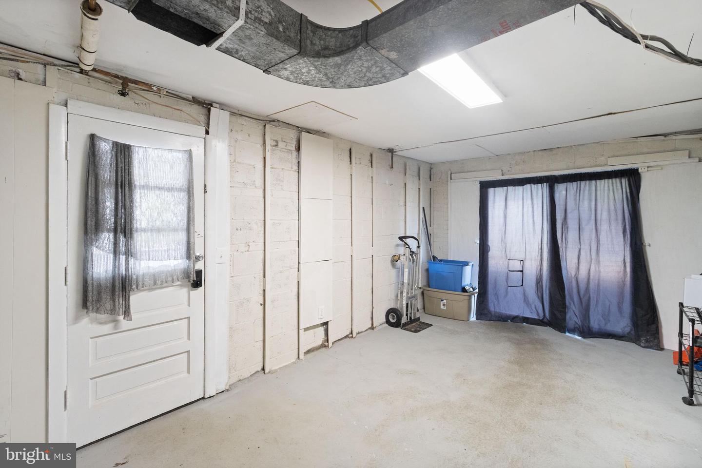 4323 FERRY LANDING RD, ALEXANDRIA, Virginia 22309, 6 Bedrooms Bedrooms, ,3 BathroomsBathrooms,Residential,For sale,4323 FERRY LANDING RD,VAFX2292554 MLS # VAFX2292554