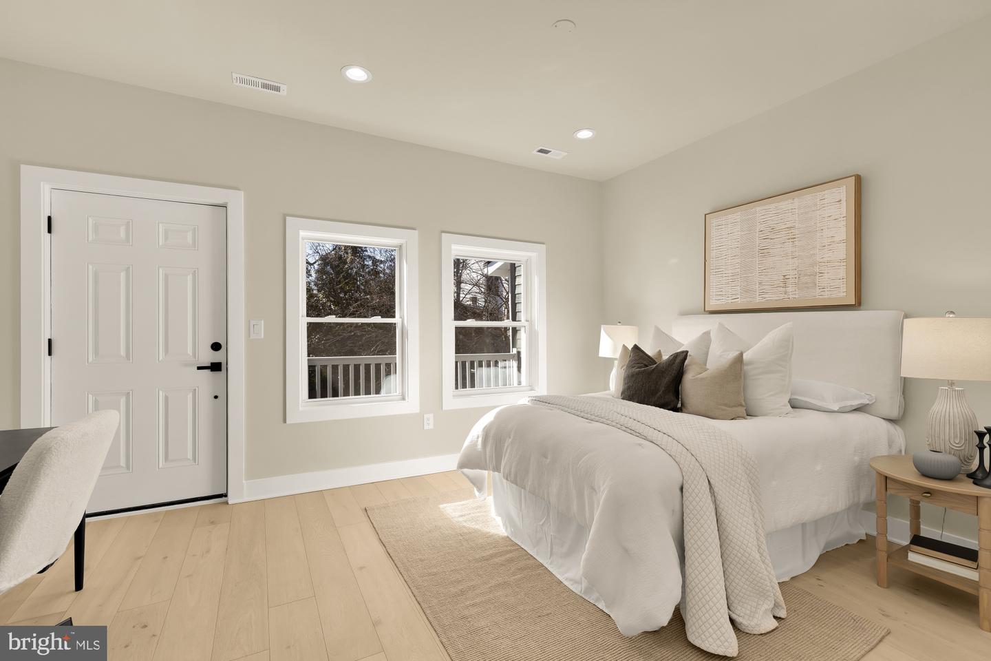 422 WARNER ST NW, WASHINGTON, District Of Columbia 20001, 4 Bedrooms Bedrooms, ,4 BathroomsBathrooms,Residential,For sale,422 WARNER ST NW,DCDC2247590 MLS # DCDC2247590