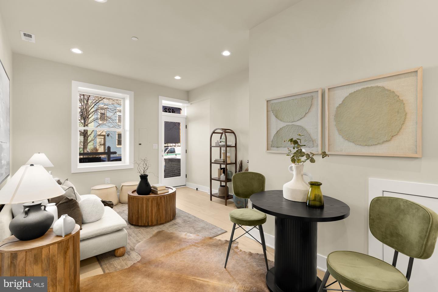 422 WARNER ST NW, WASHINGTON, District Of Columbia 20001, 4 Bedrooms Bedrooms, ,4 BathroomsBathrooms,Residential,For sale,422 WARNER ST NW,DCDC2247590 MLS # DCDC2247590