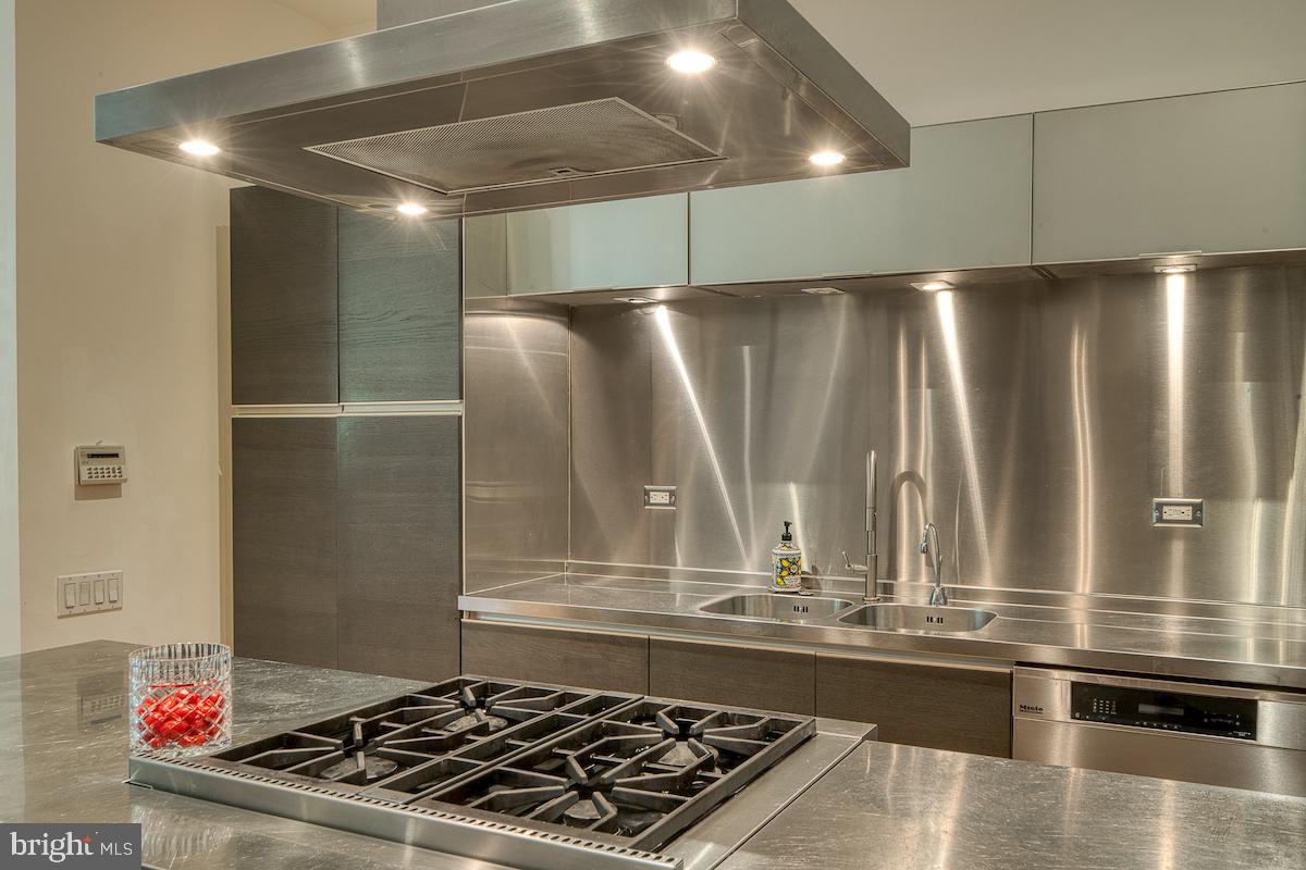 1516 R ST NW #2, WASHINGTON, District Of Columbia 20009, 1 Bedroom Bedrooms, ,1 BathroomBathrooms,Residential,For sale,1516 R ST NW #2,DCDC2247600 MLS # DCDC2247600 1516 R ST NW #2, WASHINGTON, District Of Columbia 20009, 1 Bedroom Bedrooms, ,1 BathroomBathrooms,Residential,For sale,1516 R ST NW #2,DCDC2247600 MLS # DCDC2247600