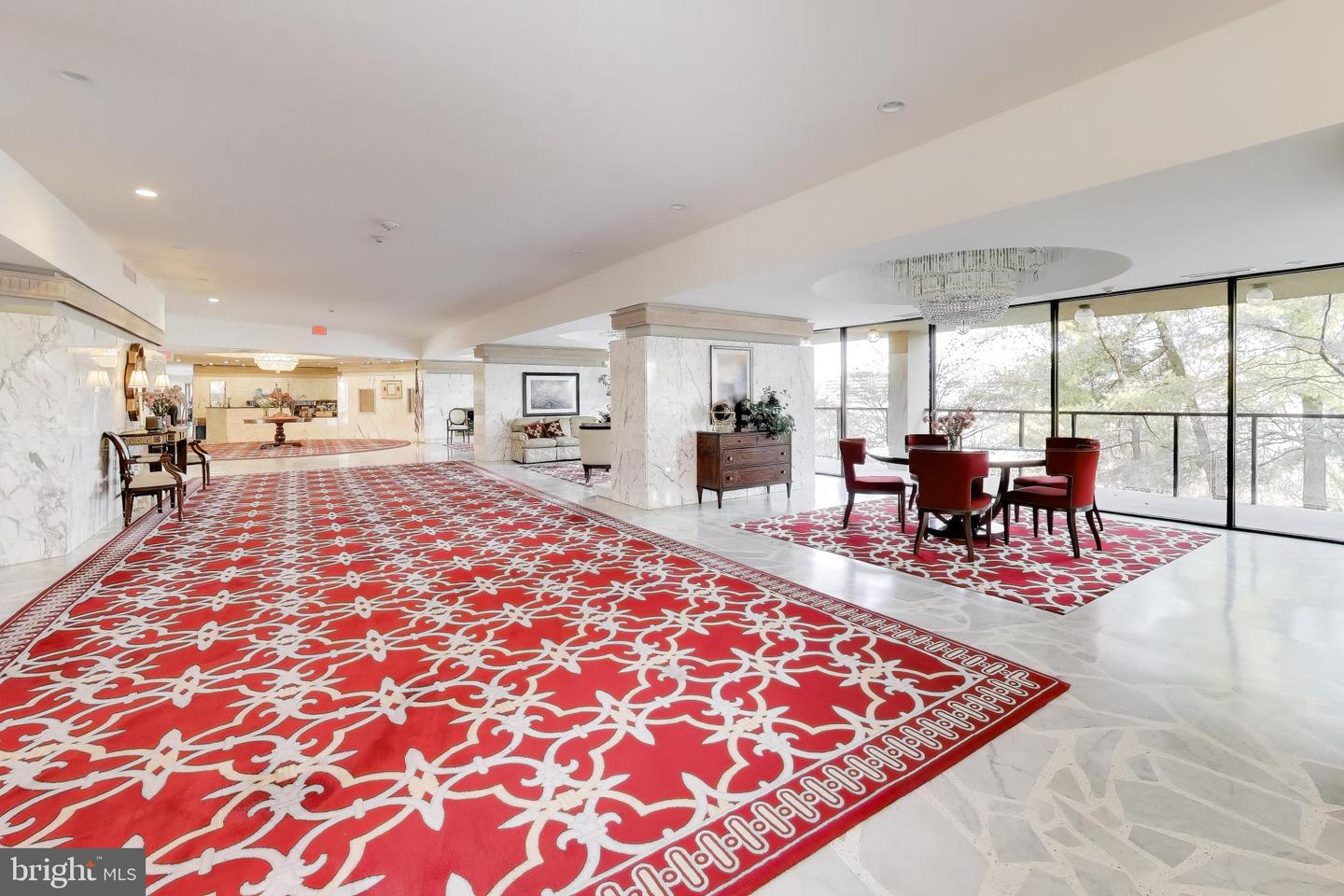 1101 S ARLINGTON RIDGE RD #305, ARLINGTON, Virginia 22202, 2 Bedrooms Bedrooms, ,2 BathroomsBathrooms,Residential,For sale,1101 S ARLINGTON RIDGE RD #305,VAAR2069254 MLS # VAAR2069254