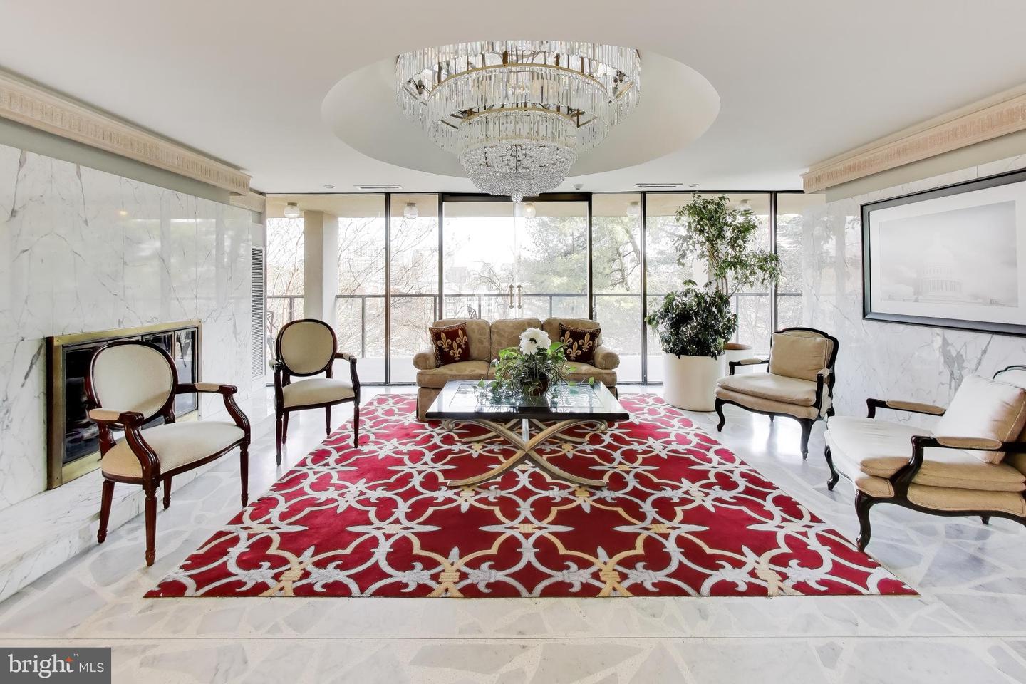 1101 S ARLINGTON RIDGE RD #305, ARLINGTON, Virginia 22202, 2 Bedrooms Bedrooms, ,2 BathroomsBathrooms,Residential,For sale,1101 S ARLINGTON RIDGE RD #305,VAAR2069254 MLS # VAAR2069254