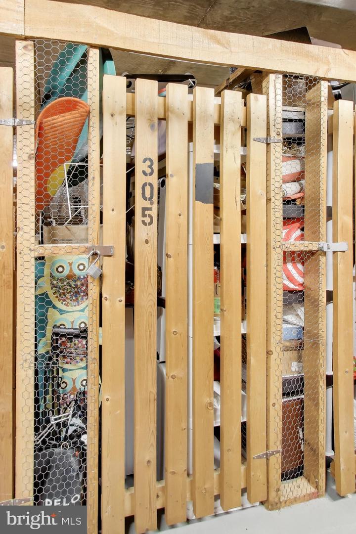 1101 S ARLINGTON RIDGE RD #305, ARLINGTON, Virginia 22202, 2 Bedrooms Bedrooms, ,2 BathroomsBathrooms,Residential,For sale,1101 S ARLINGTON RIDGE RD #305,VAAR2069254 MLS # VAAR2069254