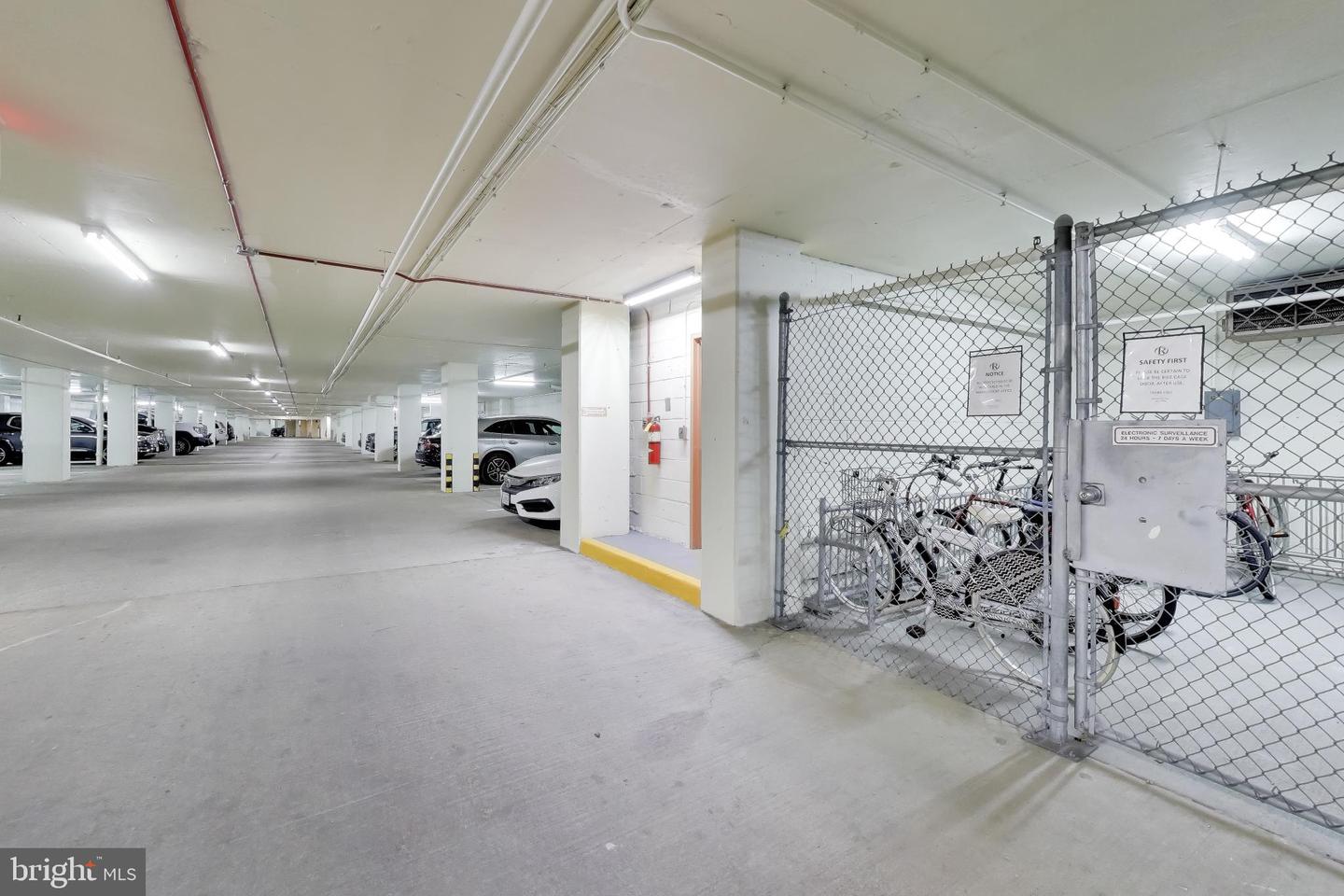 1101 S ARLINGTON RIDGE RD #305, ARLINGTON, Virginia 22202, 2 Bedrooms Bedrooms, ,2 BathroomsBathrooms,Residential,For sale,1101 S ARLINGTON RIDGE RD #305,VAAR2069254 MLS # VAAR2069254