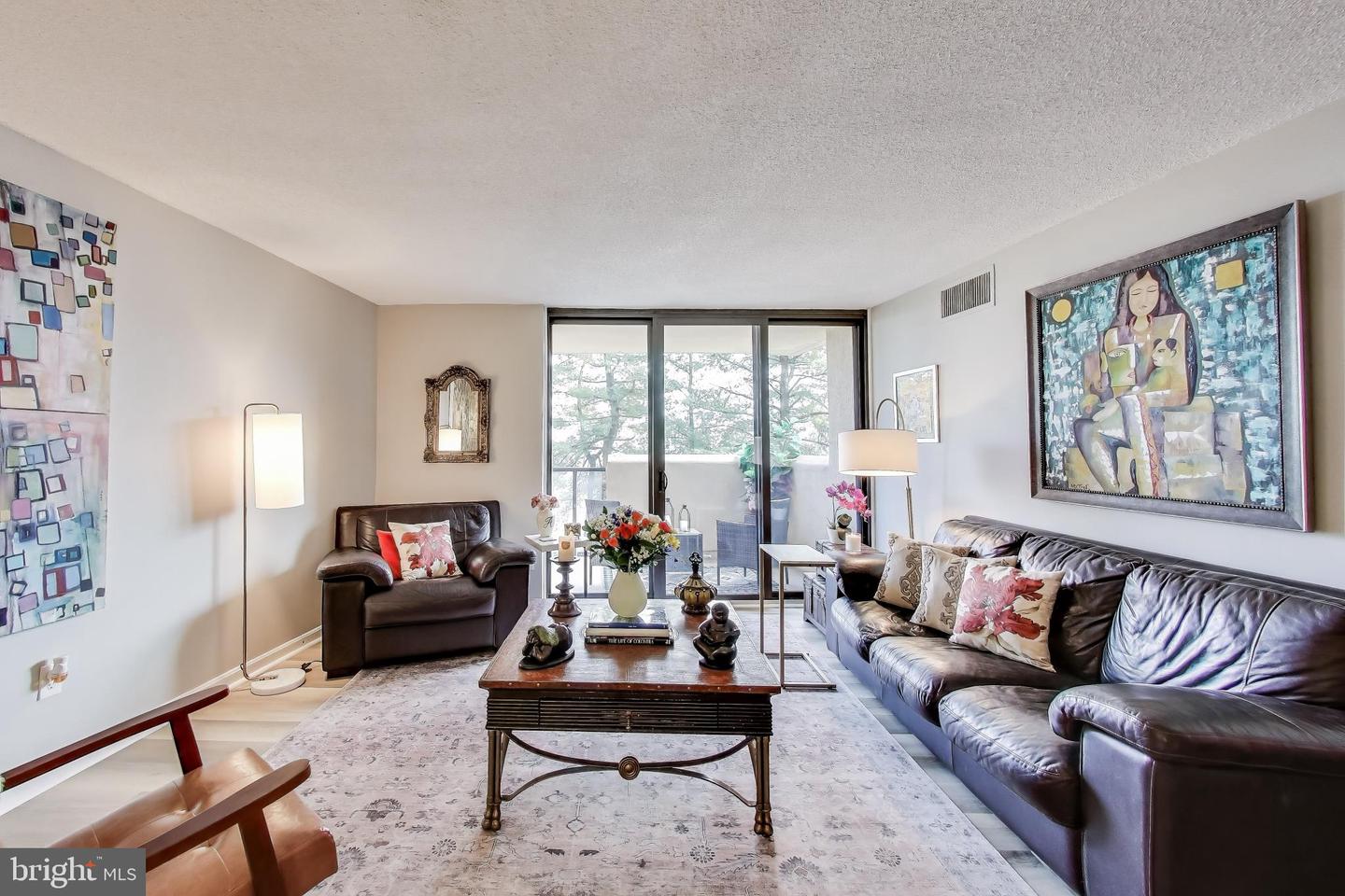 1101 S ARLINGTON RIDGE RD #305, ARLINGTON, Virginia 22202, 2 Bedrooms Bedrooms, ,2 BathroomsBathrooms,Residential,For sale,1101 S ARLINGTON RIDGE RD #305,VAAR2069254 MLS # VAAR2069254