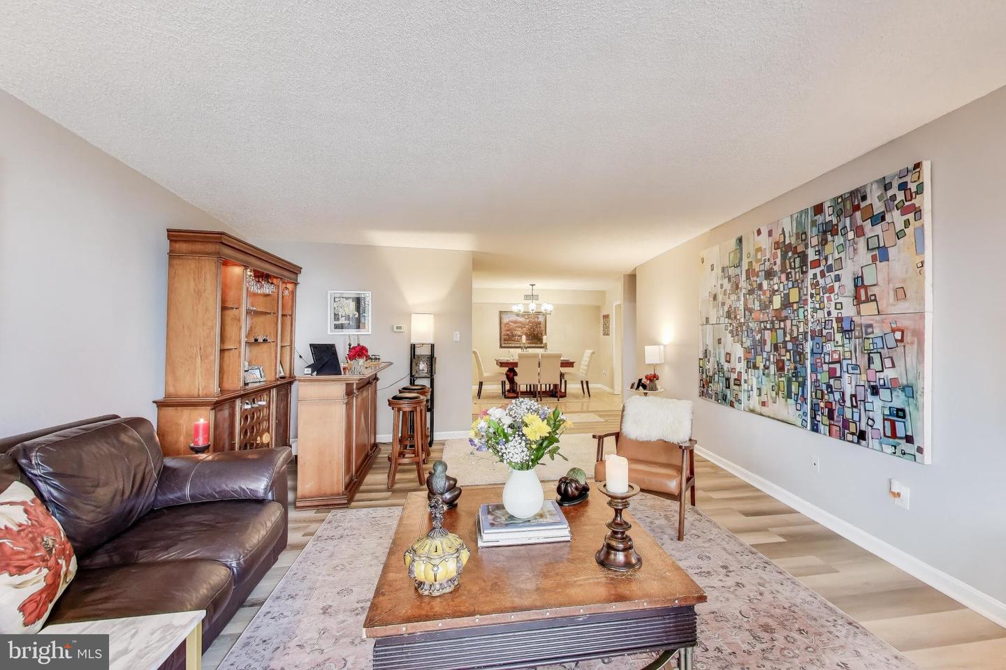 1101 S ARLINGTON RIDGE RD #305, ARLINGTON, Virginia 22202, 2 Bedrooms Bedrooms, ,2 BathroomsBathrooms,Residential,For sale,1101 S ARLINGTON RIDGE RD #305,VAAR2069254 MLS # VAAR2069254