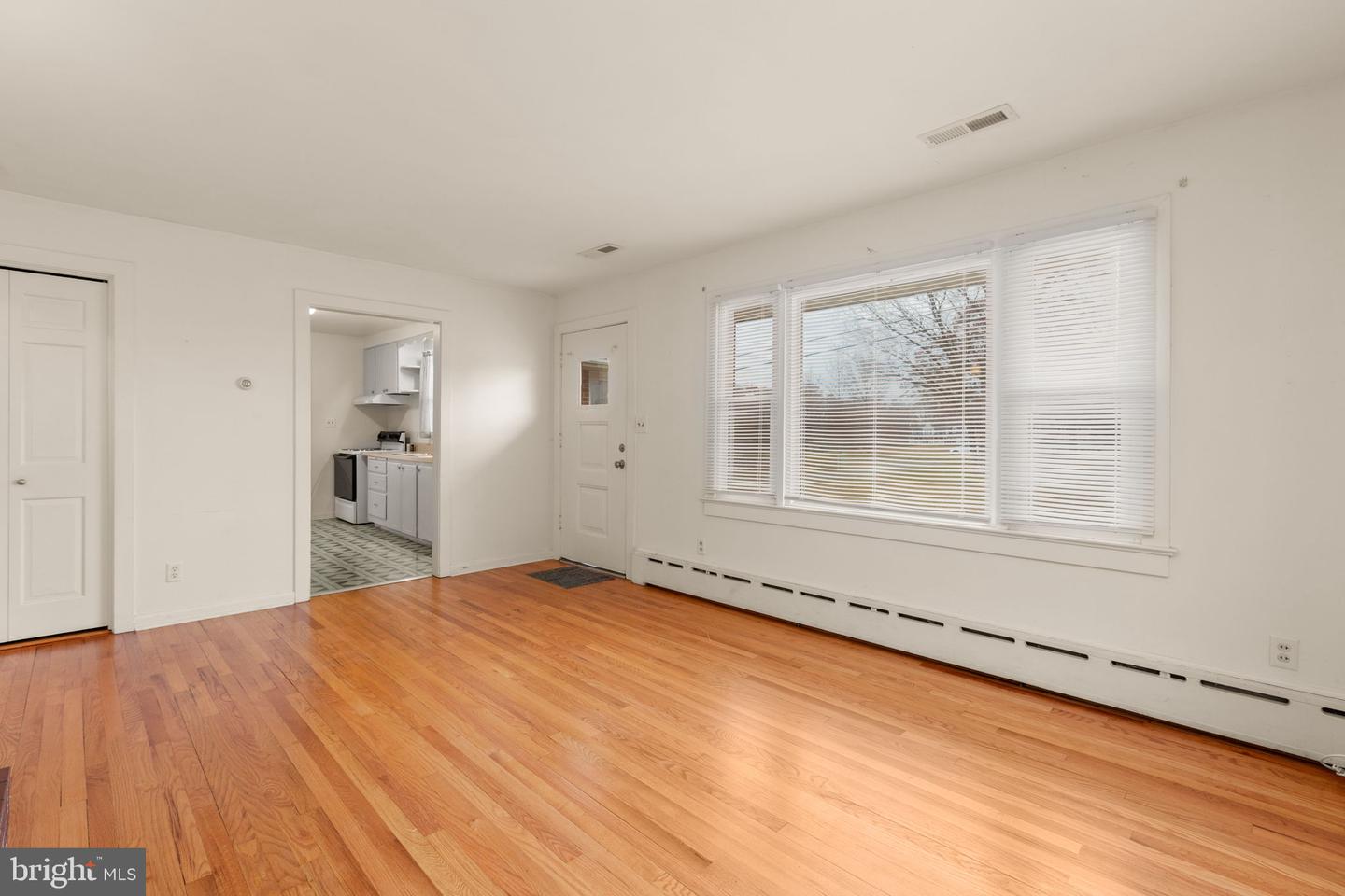 1416 WARRENTON RD, FREDERICKSBURG, Virginia 22406, 3 Bedrooms Bedrooms, ,1 BathroomBathrooms,Farm,For sale,1416 WARRENTON RD,VAST2045968 MLS # VAST2045968