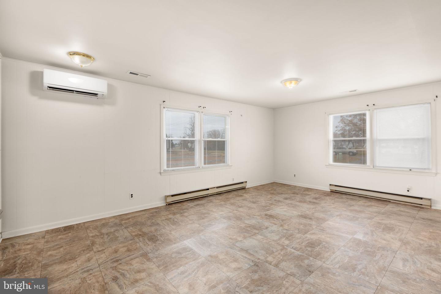 1416 WARRENTON RD, FREDERICKSBURG, Virginia 22406, 3 Bedrooms Bedrooms, ,1 BathroomBathrooms,Farm,For sale,1416 WARRENTON RD,VAST2045968 MLS # VAST2045968