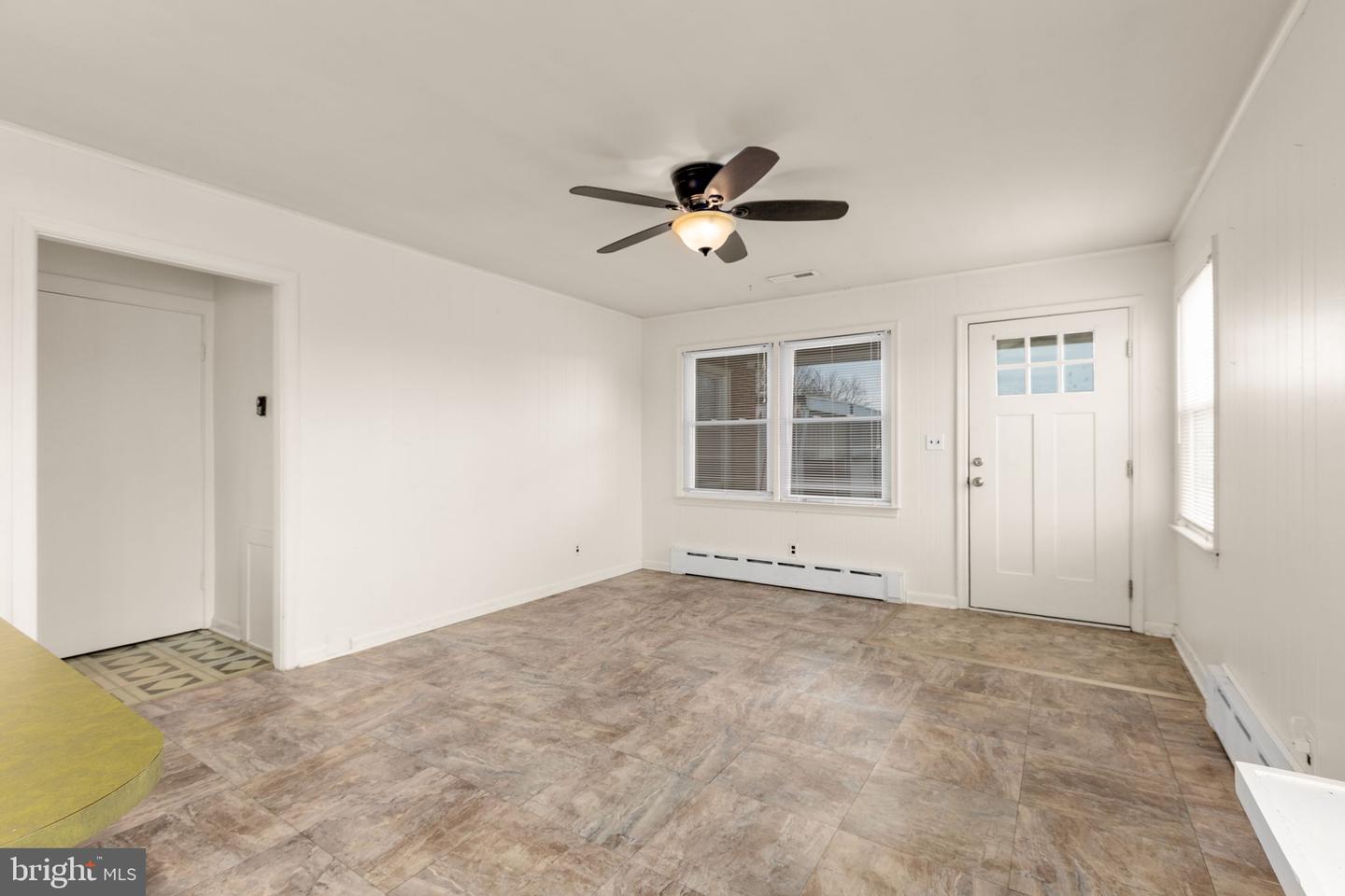 1416 WARRENTON RD, FREDERICKSBURG, Virginia 22406, 3 Bedrooms Bedrooms, ,1 BathroomBathrooms,Farm,For sale,1416 WARRENTON RD,VAST2045968 MLS # VAST2045968