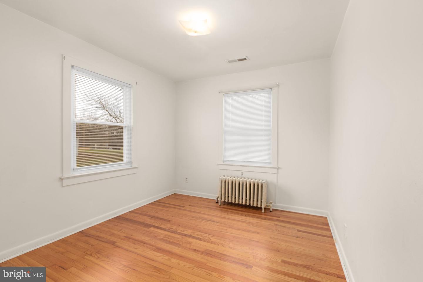 1416 WARRENTON RD, FREDERICKSBURG, Virginia 22406, 3 Bedrooms Bedrooms, ,1 BathroomBathrooms,Farm,For sale,1416 WARRENTON RD,VAST2045968 MLS # VAST2045968