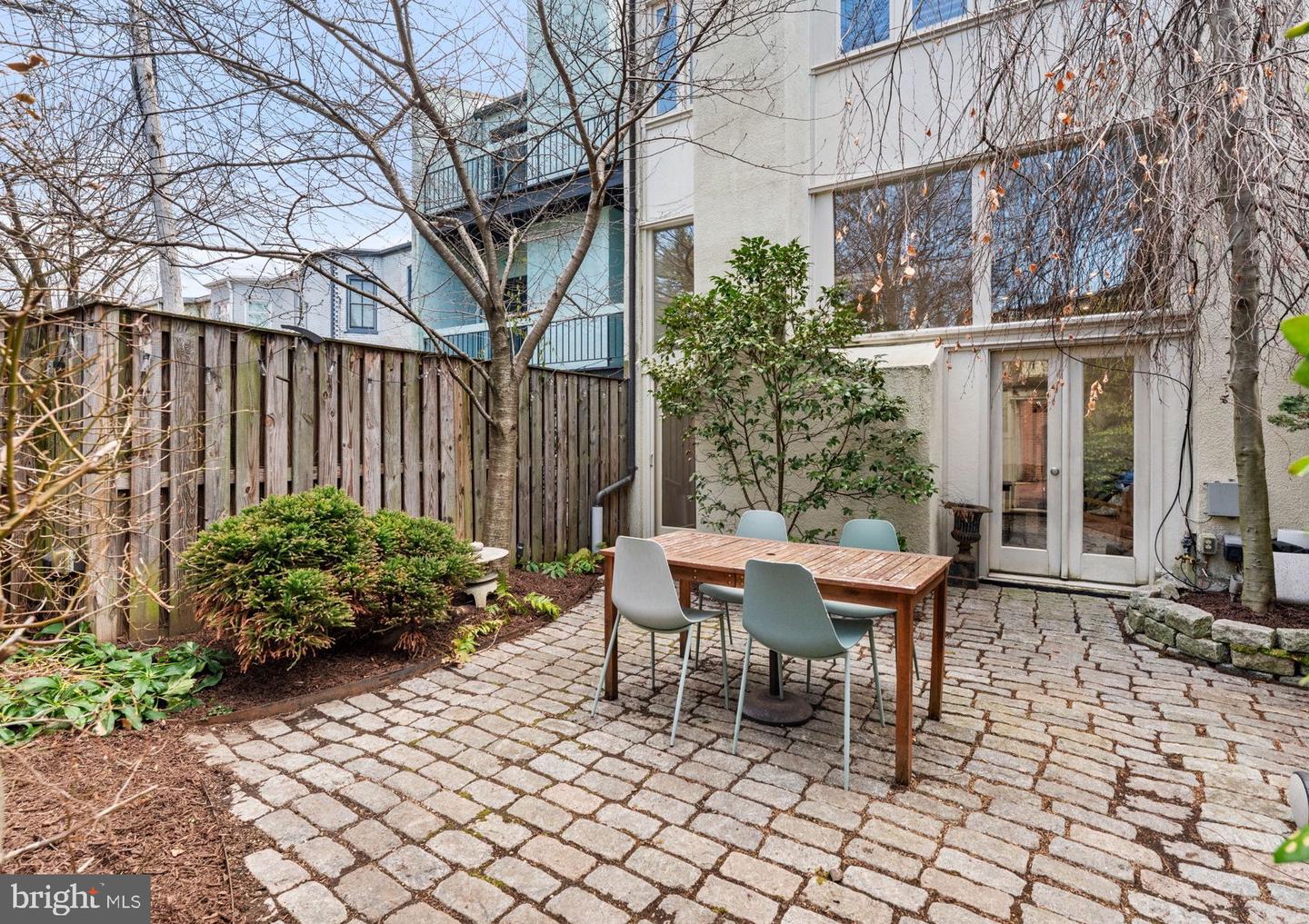 908 INDEPENDENCE AVE SE, WASHINGTON, District Of Columbia 20003, 5 Bedrooms Bedrooms, ,3 BathroomsBathrooms,Residential,For sale,908 INDEPENDENCE AVE SE,DCDC2247618 MLS # DCDC2247618