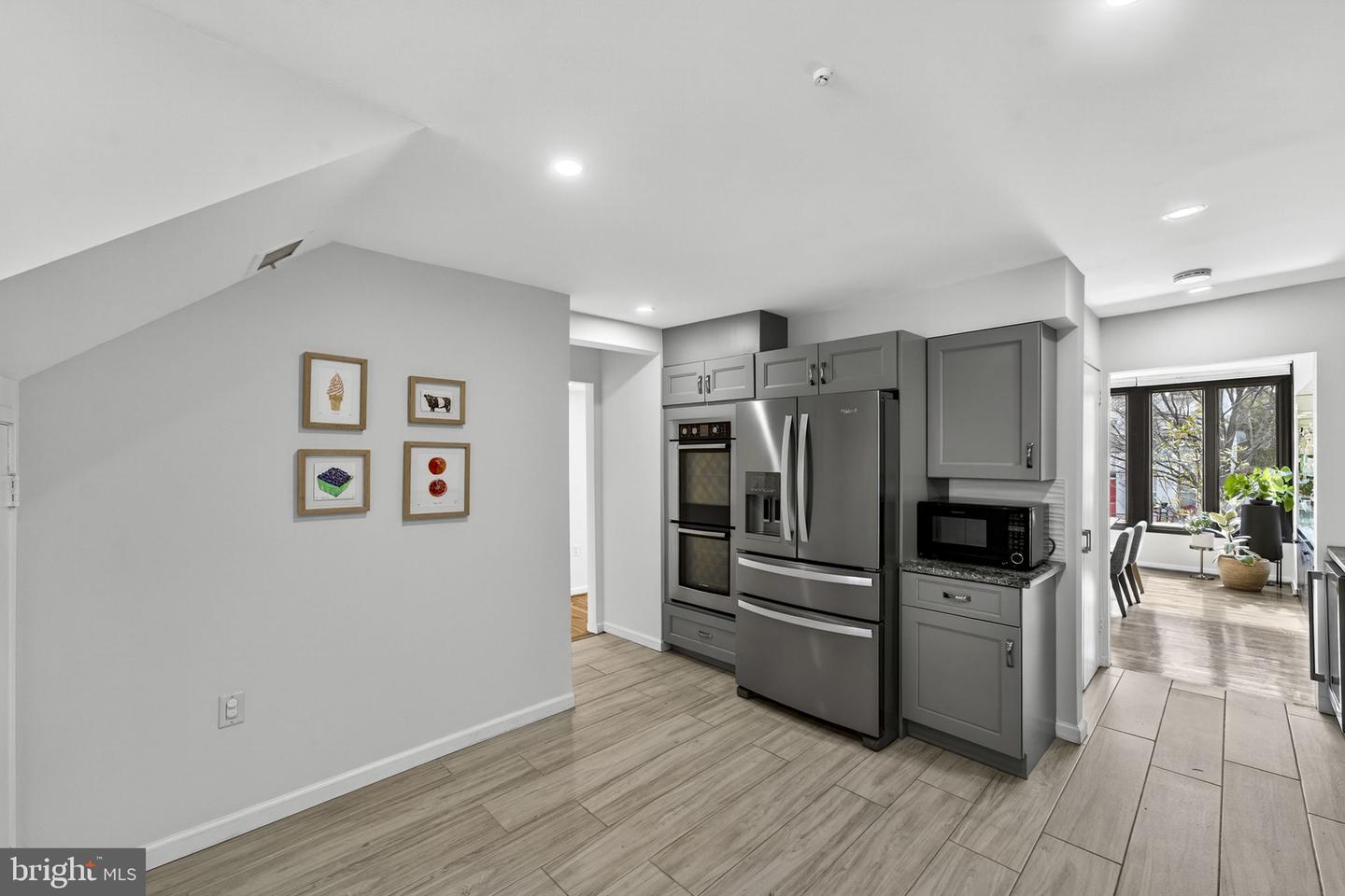 908 INDEPENDENCE AVE SE, WASHINGTON, District Of Columbia 20003, 5 Bedrooms Bedrooms, ,3 BathroomsBathrooms,Residential,For sale,908 INDEPENDENCE AVE SE,DCDC2247618 MLS # DCDC2247618