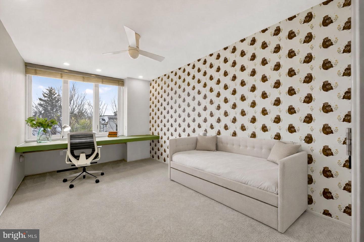 908 INDEPENDENCE AVE SE, WASHINGTON, District Of Columbia 20003, 5 Bedrooms Bedrooms, ,3 BathroomsBathrooms,Residential,For sale,908 INDEPENDENCE AVE SE,DCDC2247618 MLS # DCDC2247618