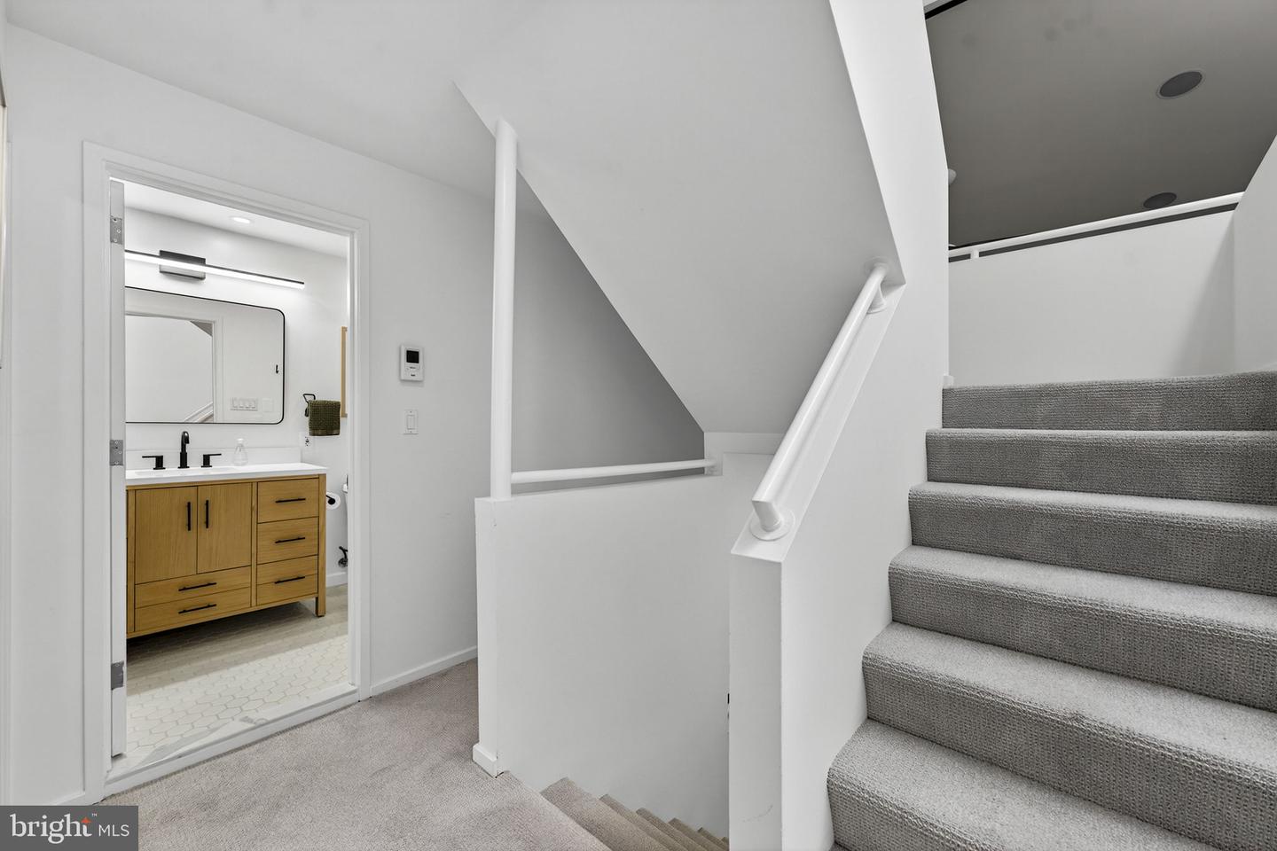 908 INDEPENDENCE AVE SE, WASHINGTON, District Of Columbia 20003, 5 Bedrooms Bedrooms, ,3 BathroomsBathrooms,Residential,For sale,908 INDEPENDENCE AVE SE,DCDC2247618 MLS # DCDC2247618