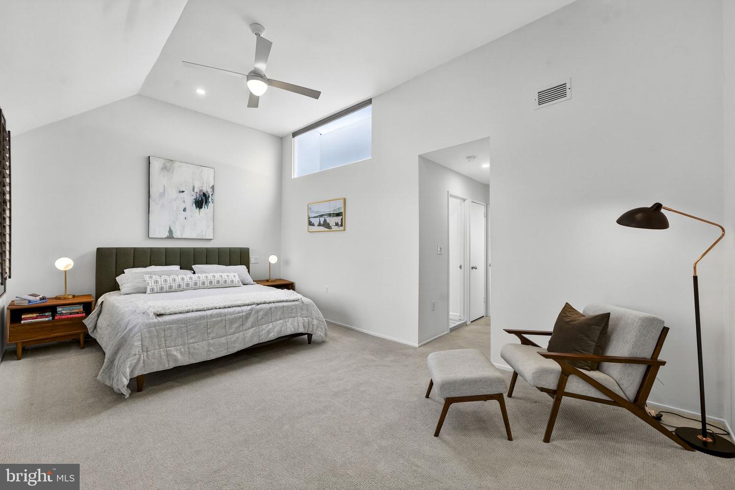 908 INDEPENDENCE AVE SE, WASHINGTON, District Of Columbia 20003, 5 Bedrooms Bedrooms, ,3 BathroomsBathrooms,Residential,For sale,908 INDEPENDENCE AVE SE,DCDC2247618 MLS # DCDC2247618