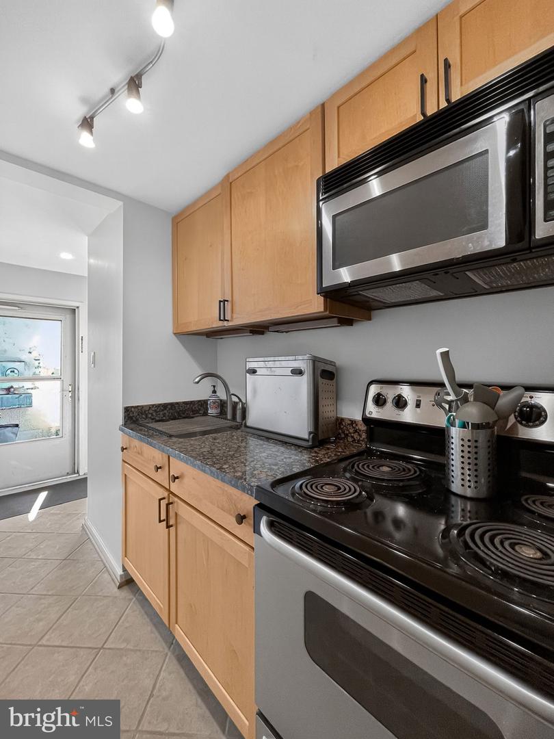 908 INDEPENDENCE AVE SE, WASHINGTON, District Of Columbia 20003, 5 Bedrooms Bedrooms, ,3 BathroomsBathrooms,Residential,For sale,908 INDEPENDENCE AVE SE,DCDC2247618 MLS # DCDC2247618