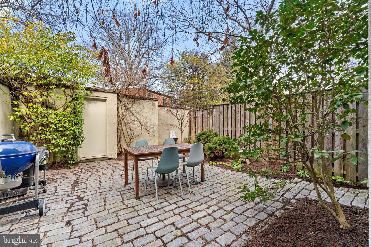 908 INDEPENDENCE AVE SE, WASHINGTON, District Of Columbia 20003, 5 Bedrooms Bedrooms, ,3 BathroomsBathrooms,Residential,For sale,908 INDEPENDENCE AVE SE,DCDC2247618 MLS # DCDC2247618