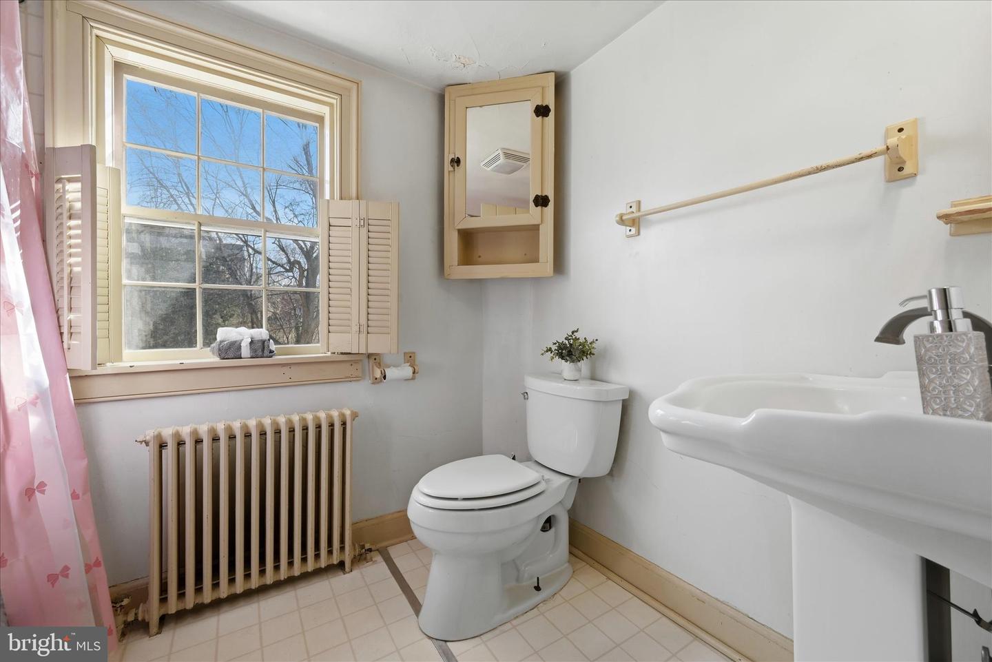 229 GARBER LN, WINCHESTER, Virginia 22602, 3 Bedrooms Bedrooms, ,1 BathroomBathrooms,Residential,For sale,229 GARBER LN,VAFV2039766 MLS # VAFV2039766