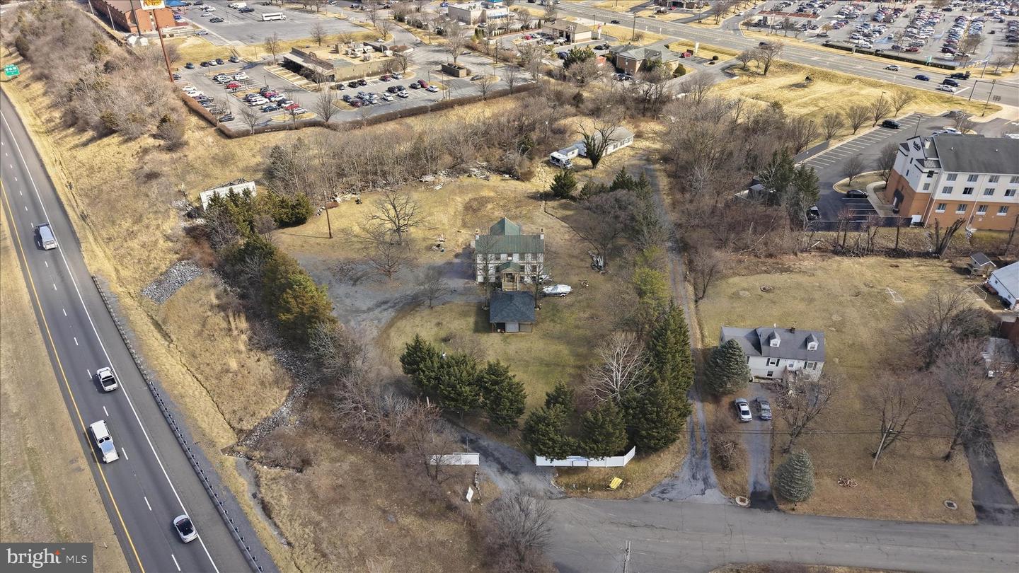 229 GARBER LN, WINCHESTER, Virginia 22602, 3 Bedrooms Bedrooms, ,1 BathroomBathrooms,Residential,For sale,229 GARBER LN,VAFV2039766 MLS # VAFV2039766