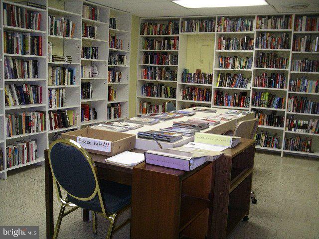 3001 VEAZEY TER NW #1032, WASHINGTON, District Of Columbia 20008, 2 Bedrooms Bedrooms, 7 Rooms Rooms,2 BathroomsBathrooms,Residential,For sale,3001 VEAZEY TER NW #1032,DCDC2247624 MLS # DCDC2247624