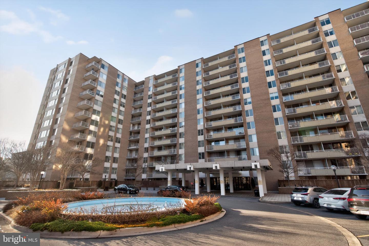 3001 VEAZEY TER NW #1032, WASHINGTON, District Of Columbia 20008, 2 Bedrooms Bedrooms, 7 Rooms Rooms,2 BathroomsBathrooms,Residential,For sale,3001 VEAZEY TER NW #1032,DCDC2247624 MLS # DCDC2247624