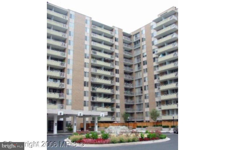 3001 VEAZEY TER NW #1032, WASHINGTON, District Of Columbia 20008, 2 Bedrooms Bedrooms, 7 Rooms Rooms,2 BathroomsBathrooms,Residential,For sale,3001 VEAZEY TER NW #1032,DCDC2247624 MLS # DCDC2247624