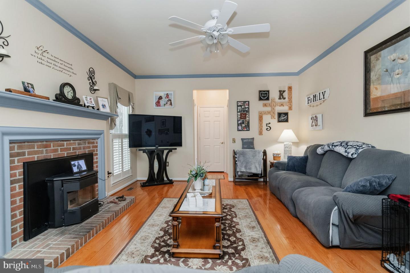 13209 MOUNTAIN ASH CT, WOODBRIDGE, Virginia 22192, 5 Bedrooms Bedrooms, ,3 BathroomsBathrooms,Residential,For sale,13209 MOUNTAIN ASH CT,VAPW2113214 MLS # VAPW2113214