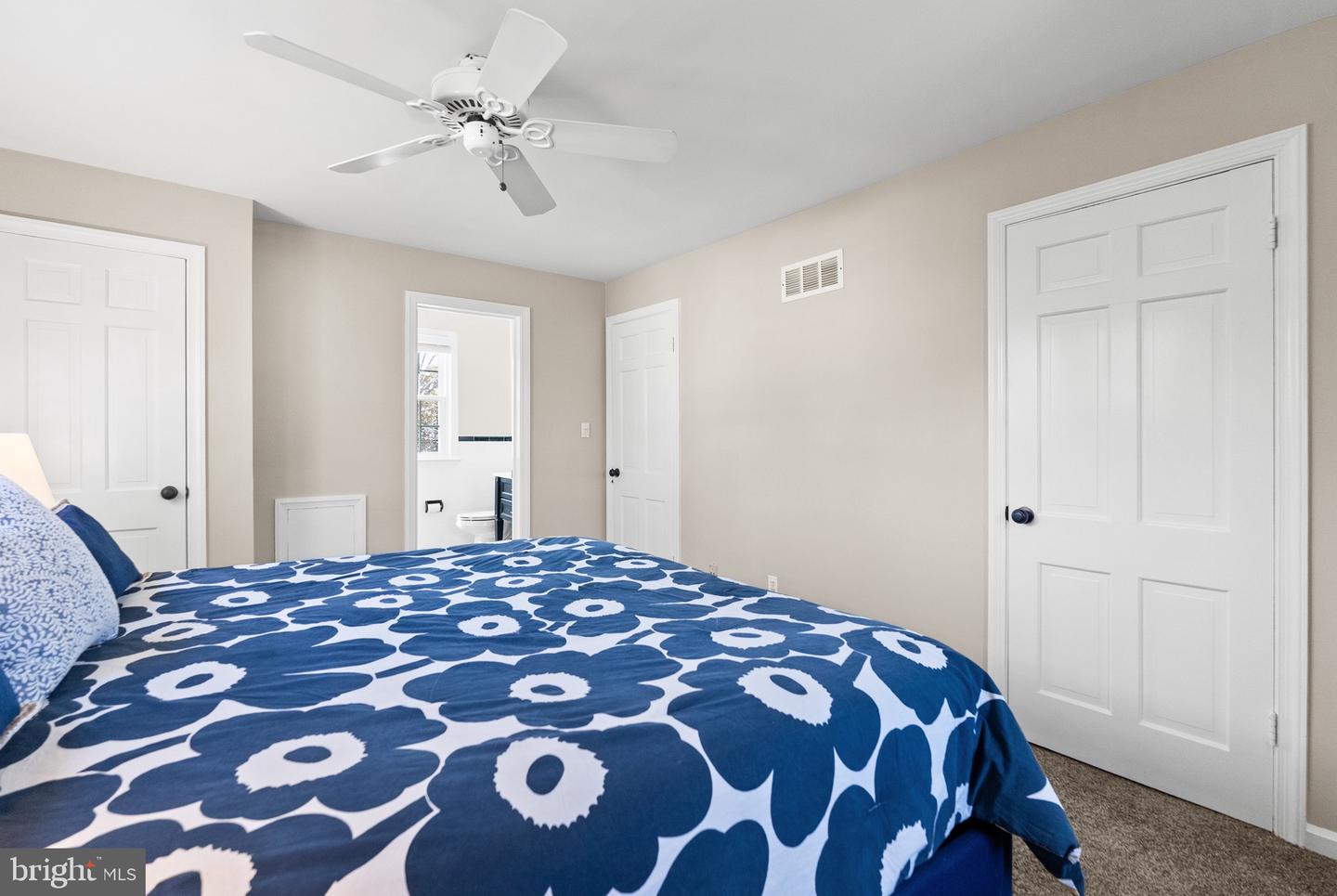 5542 18TH RD N, ARLINGTON, Virginia 22205, 4 Bedrooms Bedrooms, ,3 BathroomsBathrooms,Residential,For sale,5542 18TH RD N,VAAR2069272 MLS # VAAR2069272