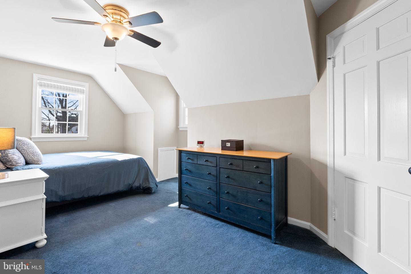 5542 18TH RD N, ARLINGTON, Virginia 22205, 4 Bedrooms Bedrooms, ,3 BathroomsBathrooms,Residential,For sale,5542 18TH RD N,VAAR2069272 MLS # VAAR2069272