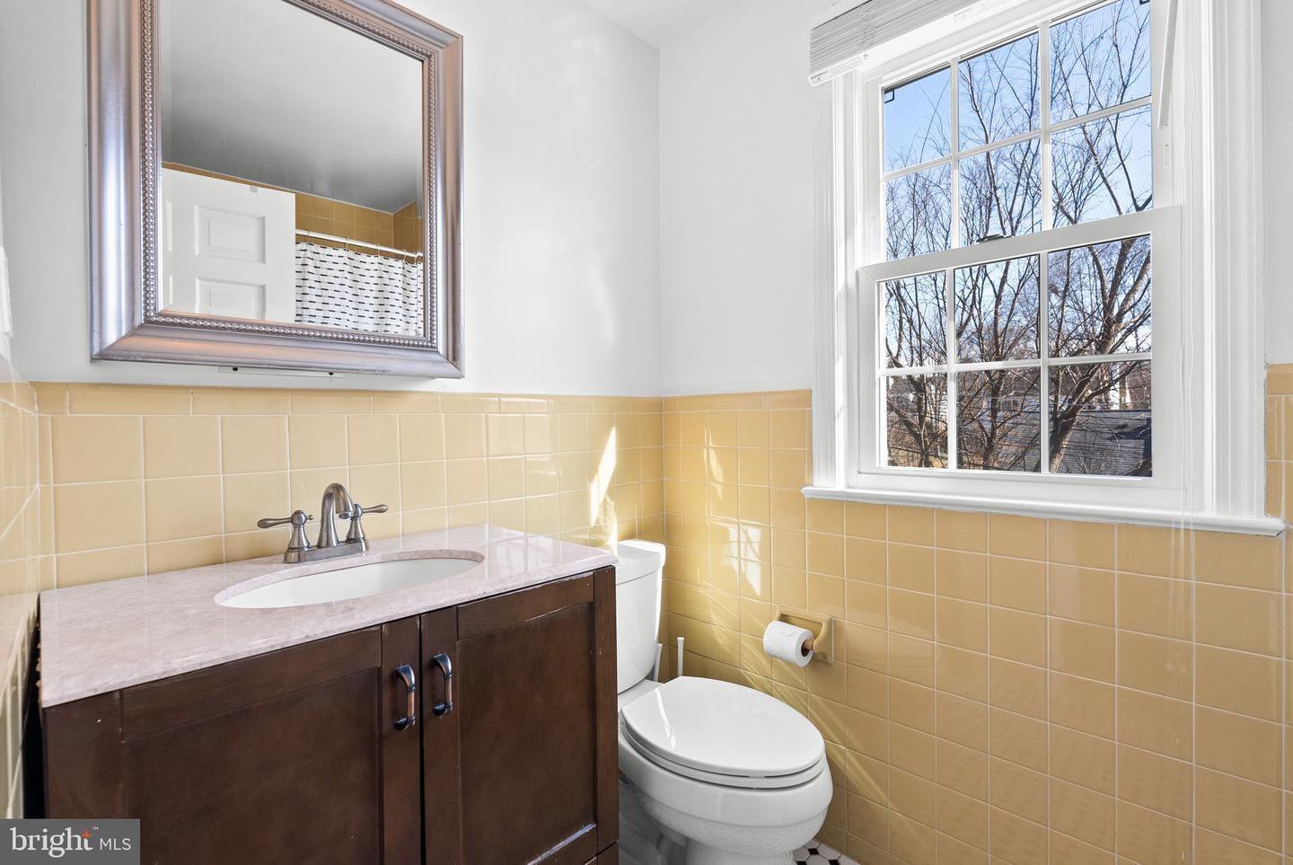 5542 18TH RD N, ARLINGTON, Virginia 22205, 4 Bedrooms Bedrooms, ,3 BathroomsBathrooms,Residential,For sale,5542 18TH RD N,VAAR2069272 MLS # VAAR2069272