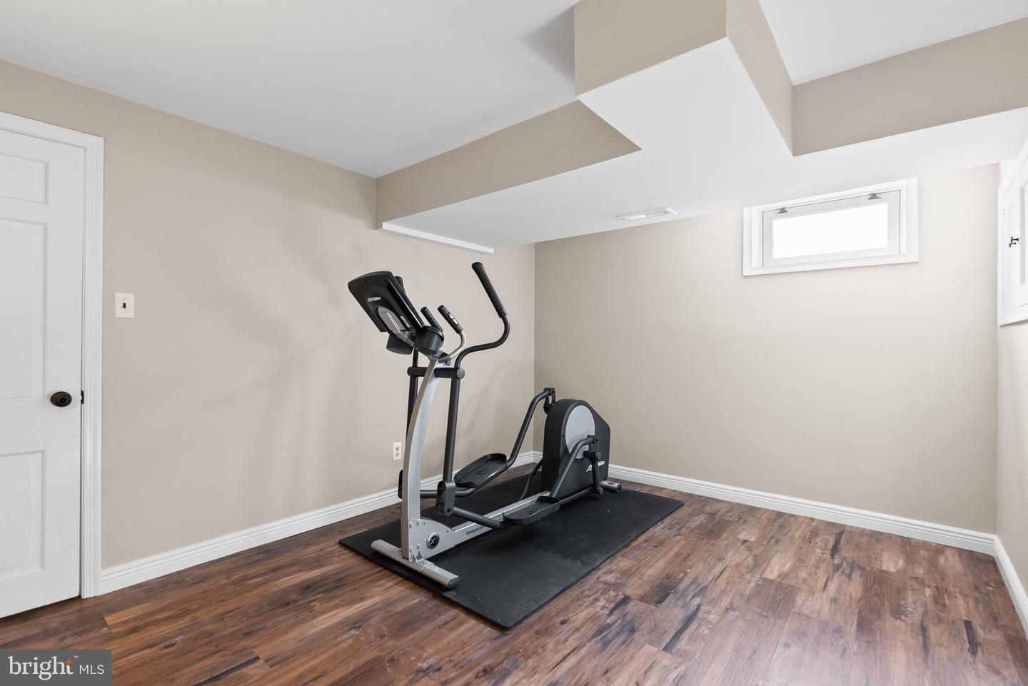 5542 18TH RD N, ARLINGTON, Virginia 22205, 4 Bedrooms Bedrooms, ,3 BathroomsBathrooms,Residential,For sale,5542 18TH RD N,VAAR2069272 MLS # VAAR2069272