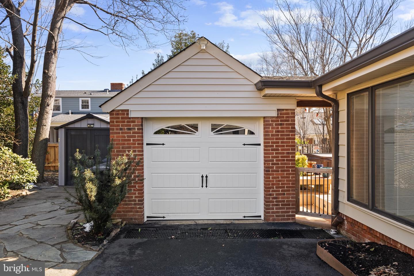 5542 18TH RD N, ARLINGTON, Virginia 22205, 4 Bedrooms Bedrooms, ,3 BathroomsBathrooms,Residential,For sale,5542 18TH RD N,VAAR2069272 MLS # VAAR2069272