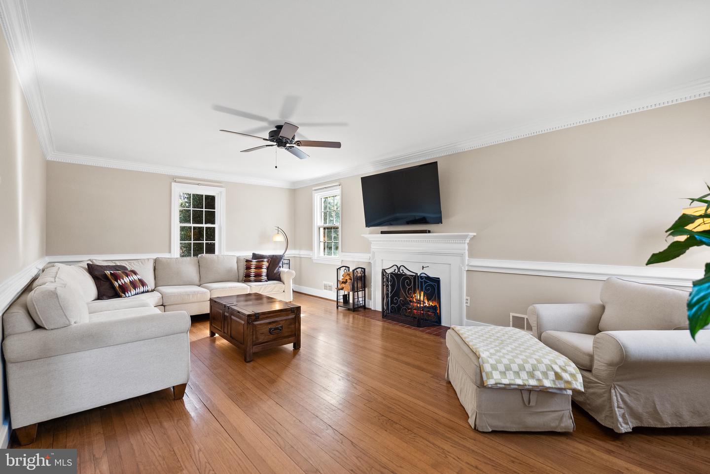 5542 18TH RD N, ARLINGTON, Virginia 22205, 4 Bedrooms Bedrooms, ,3 BathroomsBathrooms,Residential,For sale,5542 18TH RD N,VAAR2069272 MLS # VAAR2069272