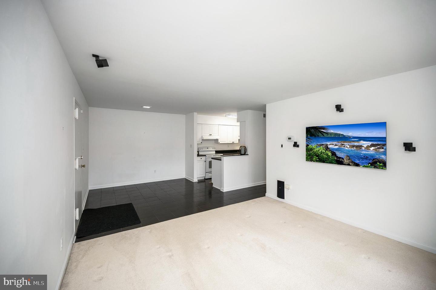 5902-B QUEENSTON ST #505, SPRINGFIELD, Virginia 22152, 2 Bedrooms Bedrooms, ,1 BathroomBathrooms,Residential,For sale,5902-B QUEENSTON ST #505,VAFX2292676 MLS # VAFX2292676