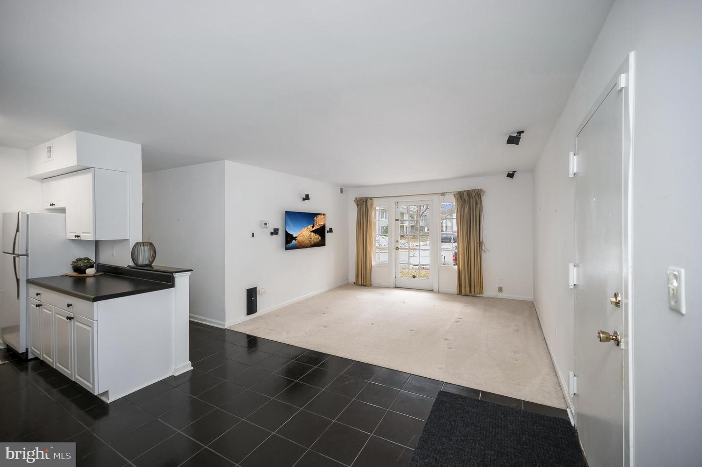 5902-B QUEENSTON ST #505, SPRINGFIELD, Virginia 22152, 2 Bedrooms Bedrooms, ,1 BathroomBathrooms,Residential,For sale,5902-B QUEENSTON ST #505,VAFX2292676 MLS # VAFX2292676