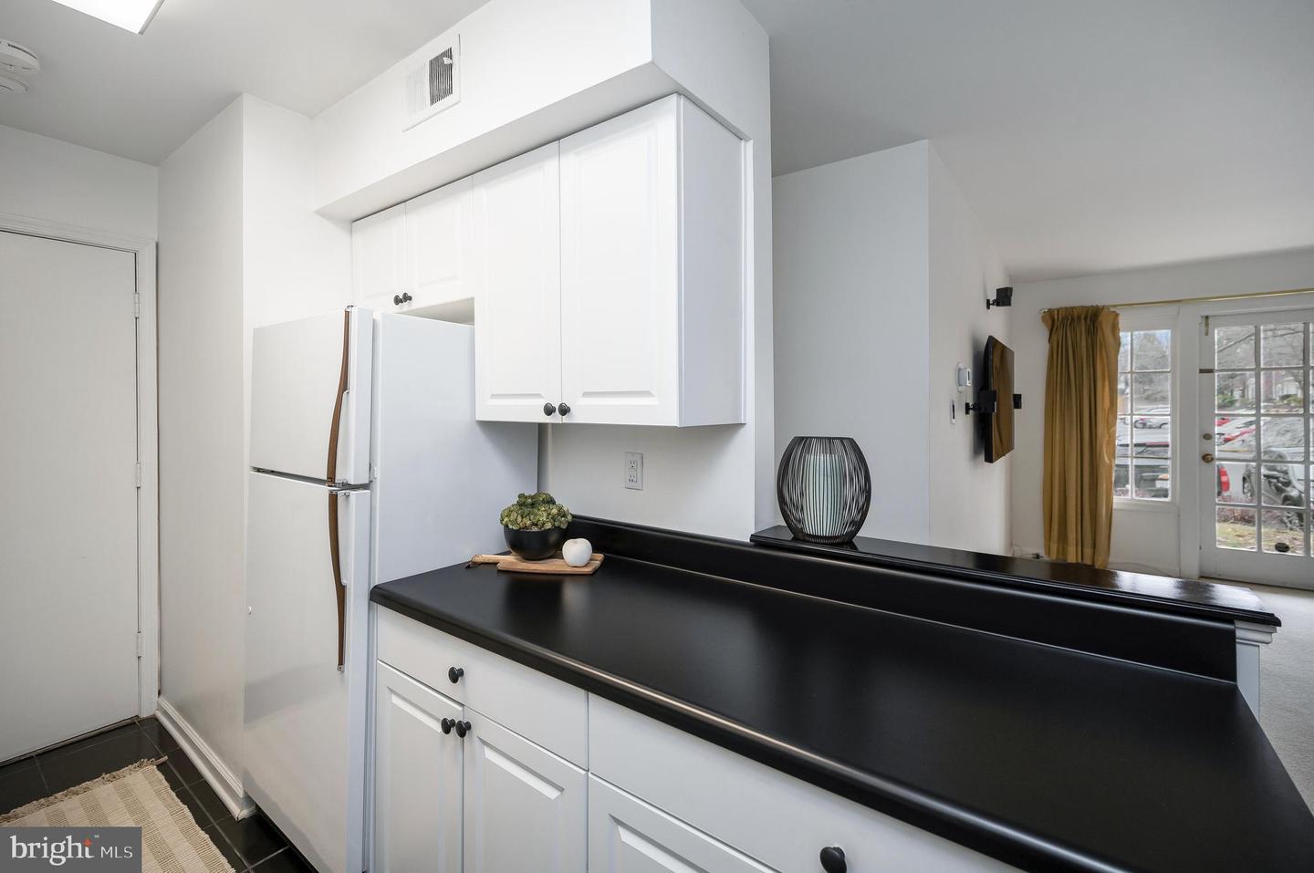 5902-B QUEENSTON ST #505, SPRINGFIELD, Virginia 22152, 2 Bedrooms Bedrooms, ,1 BathroomBathrooms,Residential,For sale,5902-B QUEENSTON ST #505,VAFX2292676 MLS # VAFX2292676