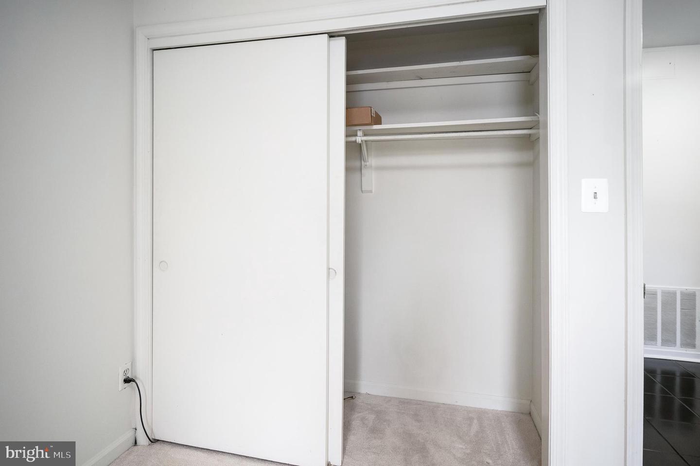 5902-B QUEENSTON ST #505, SPRINGFIELD, Virginia 22152, 2 Bedrooms Bedrooms, ,1 BathroomBathrooms,Residential,For sale,5902-B QUEENSTON ST #505,VAFX2292676 MLS # VAFX2292676