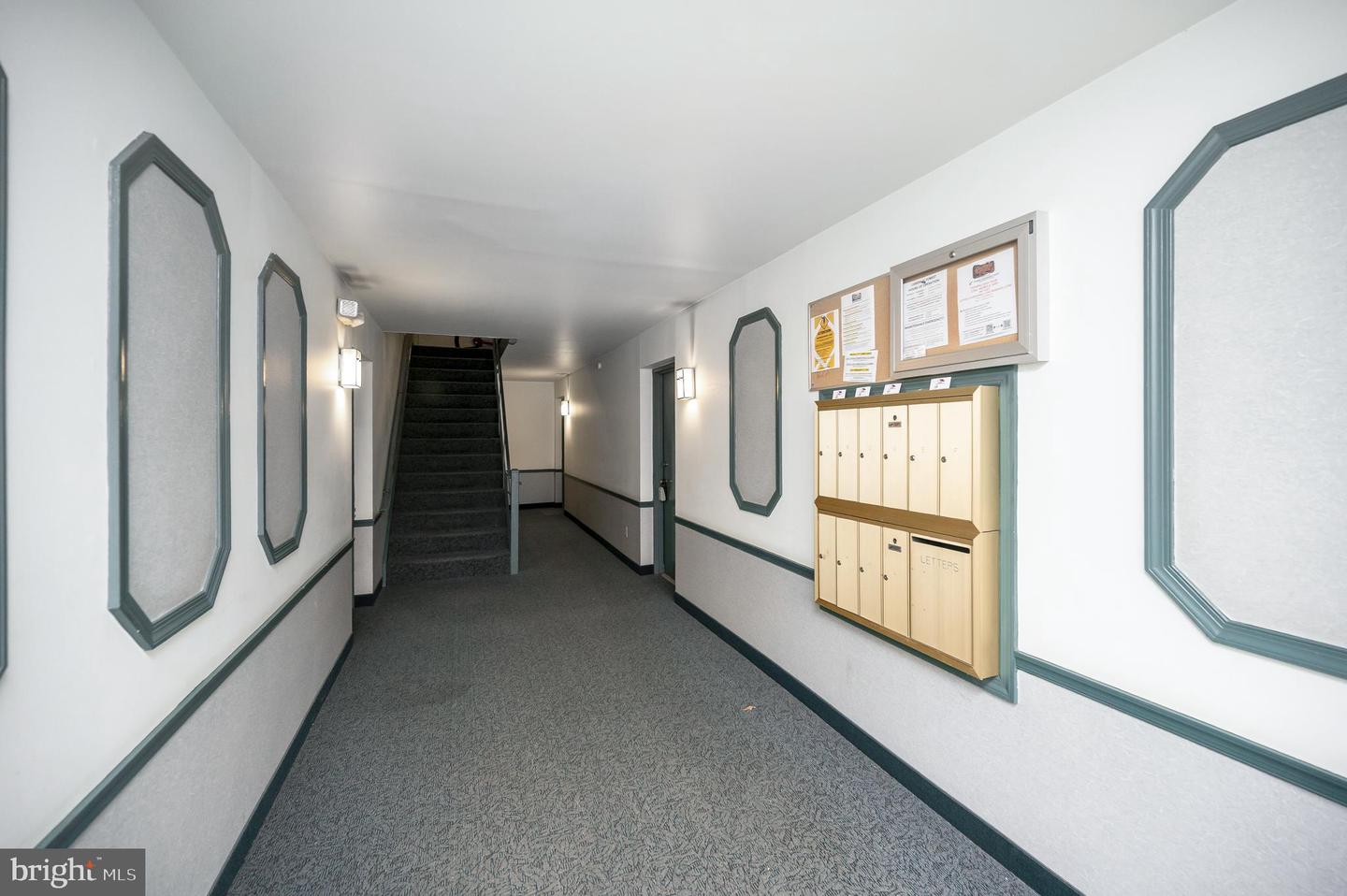 5902-B QUEENSTON ST #505, SPRINGFIELD, Virginia 22152, 2 Bedrooms Bedrooms, ,1 BathroomBathrooms,Residential,For sale,5902-B QUEENSTON ST #505,VAFX2292676 MLS # VAFX2292676