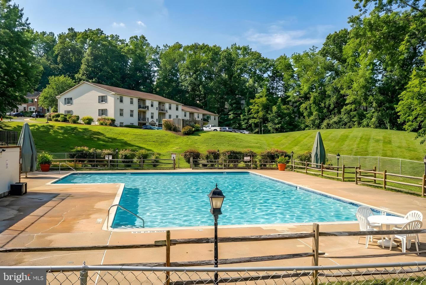 5902-B QUEENSTON ST #505, SPRINGFIELD, Virginia 22152, 2 Bedrooms Bedrooms, ,1 BathroomBathrooms,Residential,For sale,5902-B QUEENSTON ST #505,VAFX2292676 MLS # VAFX2292676