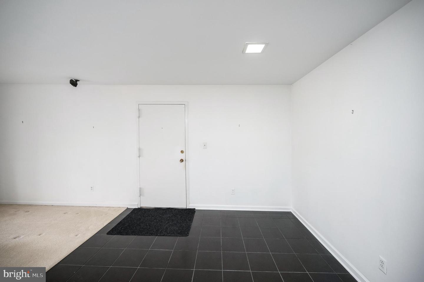 5902-B QUEENSTON ST #505, SPRINGFIELD, Virginia 22152, 2 Bedrooms Bedrooms, ,1 BathroomBathrooms,Residential,For sale,5902-B QUEENSTON ST #505,VAFX2292676 MLS # VAFX2292676