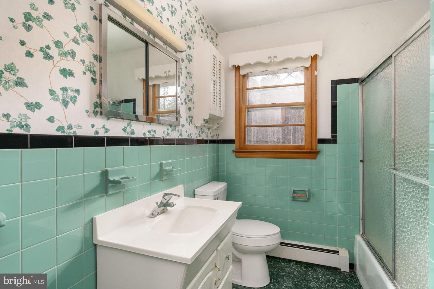 8710 THORNTON ROLLING RD, FREDERICKSBURG, Virginia 22408, 3 Bedrooms Bedrooms, 4 Rooms Rooms,1 BathroomBathrooms,Residential,For sale,8710 THORNTON ROLLING RD,VASP2039542 MLS # VASP2039542